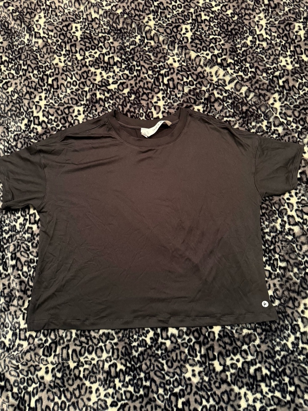 Danskin black flowy cropped top